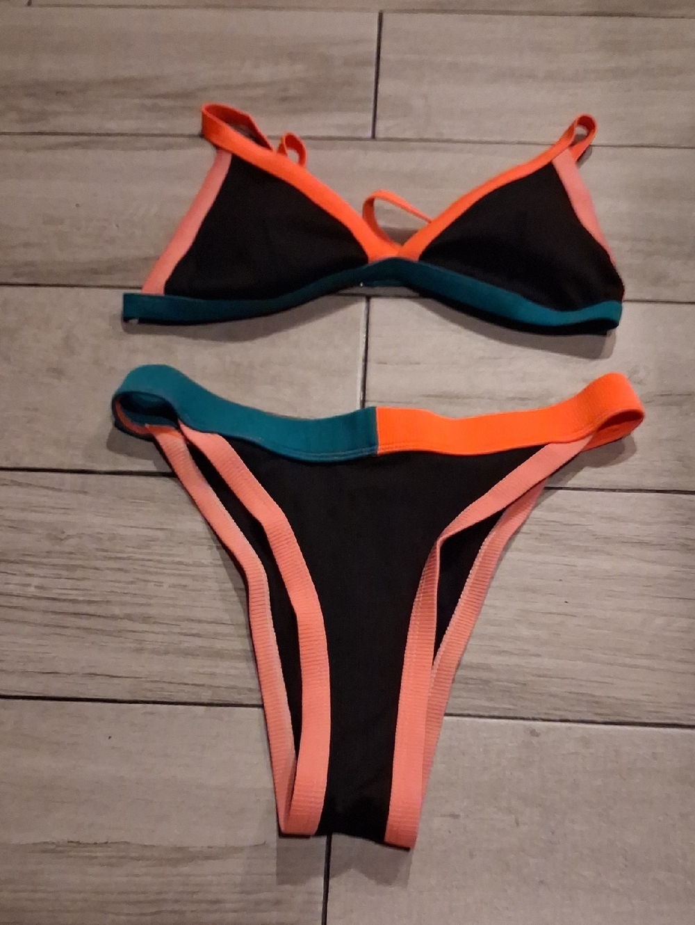 ๐SHEIN Black Bikini with Coral & Teal Trim๐ฆ
